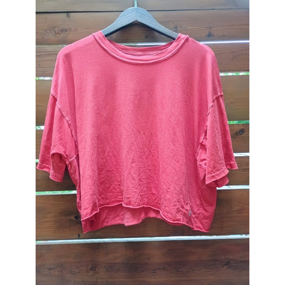 Free People FP Movement Inspire Shirt Medium Pink Red Boxy Crop Raw Hem